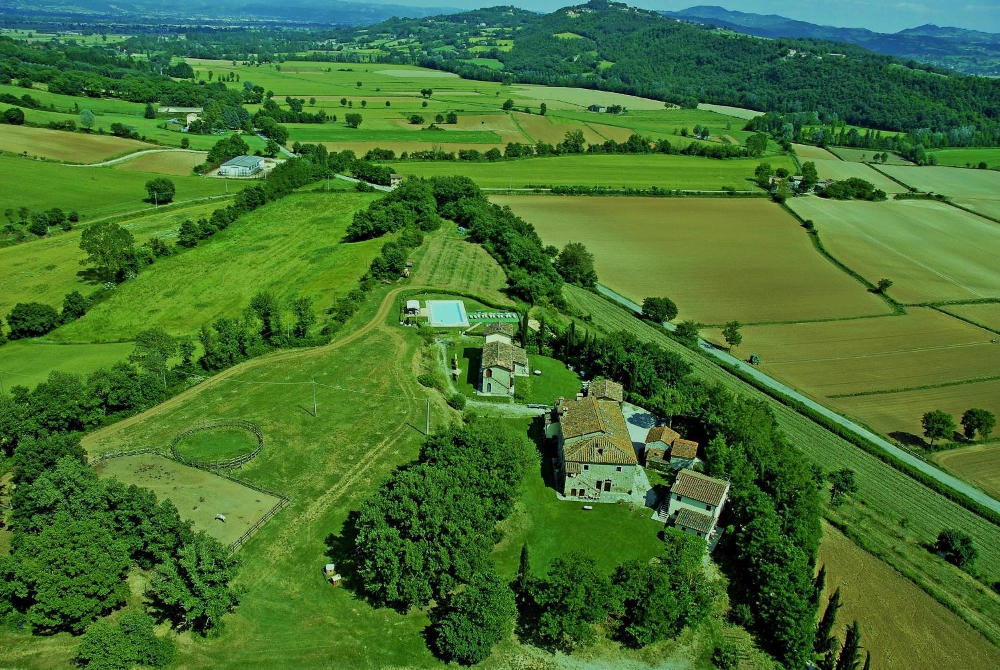 Agriturismo Il Sasso Guest House Anghiari Exterior photo