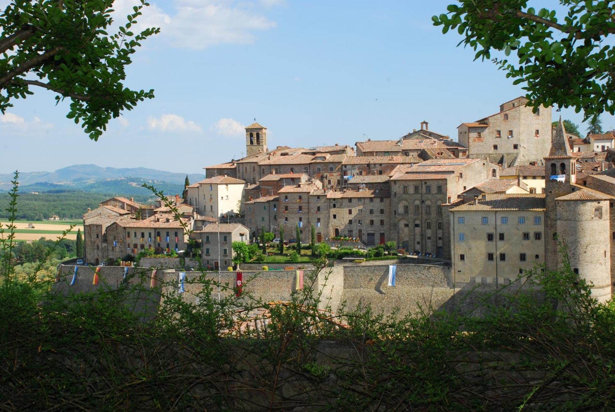 Agriturismo Il Sasso Guest House Anghiari Exterior photo